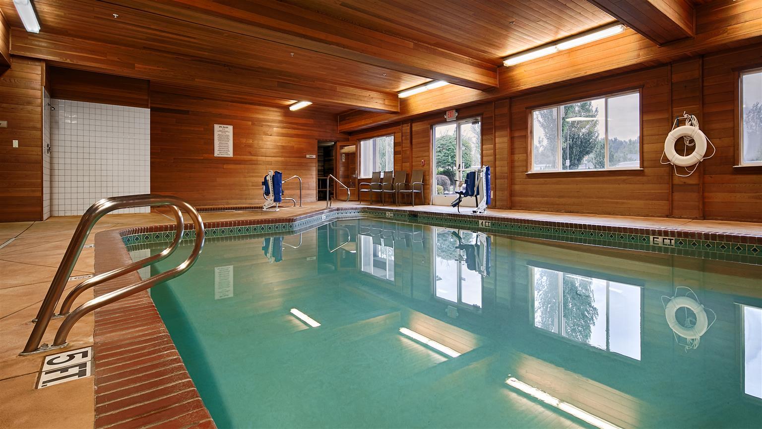 Best Western Cascade Inn & Suites Troutdale Dış mekan fotoğraf