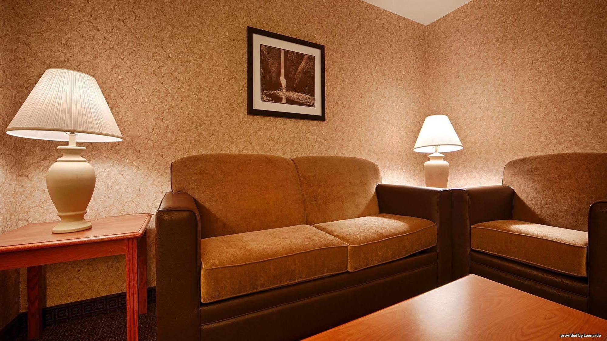 Best Western Cascade Inn & Suites Troutdale Dış mekan fotoğraf